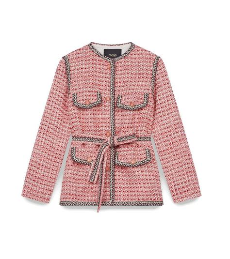 Le giacche in tweed tipo Chanel sono trend Primavera Estate 2022